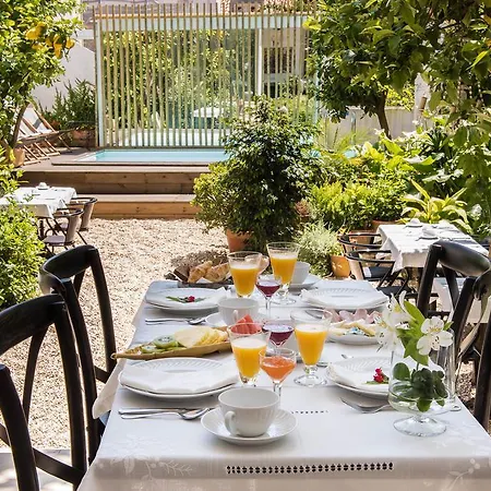 לינה וארוחת בוקר Casa Do Barao 4*